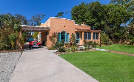 610 CASABELLA DRIVE