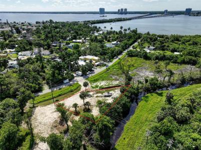 1107 RIVER ROAD