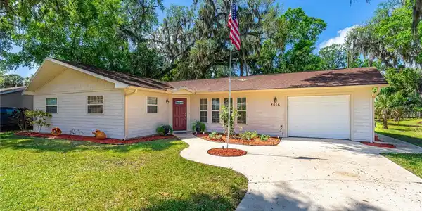 3016 MANGO TREE DRIVE