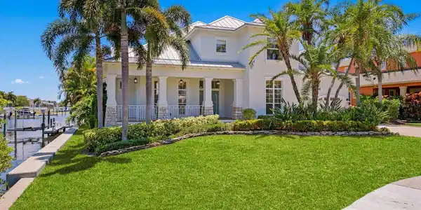 708 ISLEBAY DRIVE