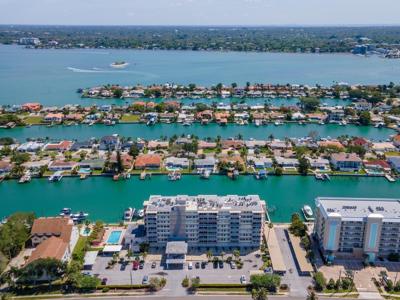 223 ISLAND WAY