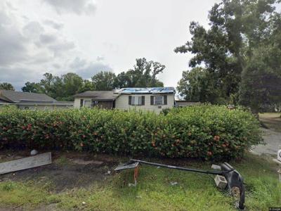 414 FAIRFAX DRIVE