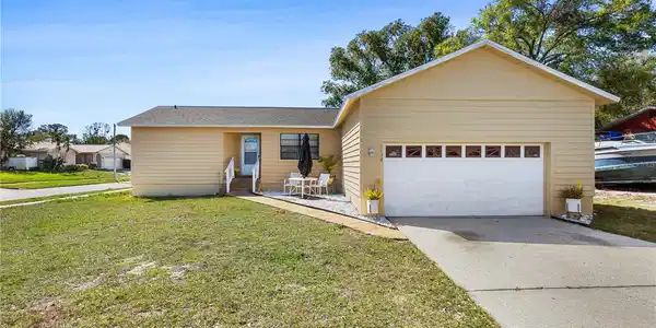 1136 FORBES TRACE