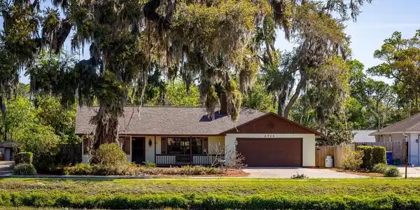 2713 LIME TREE DRIVE
