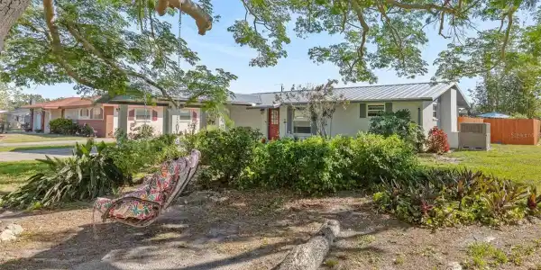 142 2ND AVENUE