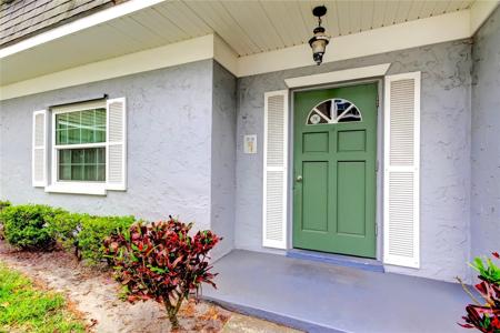 1727 BELLEAIR FOREST DRIVE