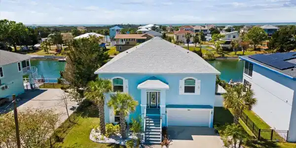 3215 HIBISCUS DRIVE