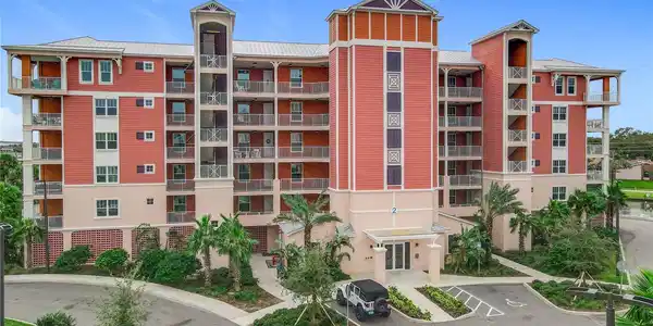 2 RIVERWALK DRIVE