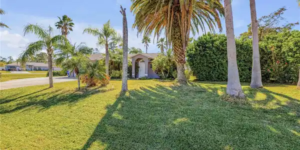 3330 QUEEN PALM DRIVE