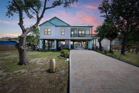 1827 VENETIAN POINT DRIVE
