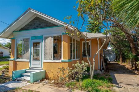 605 GOODALL AVENUE