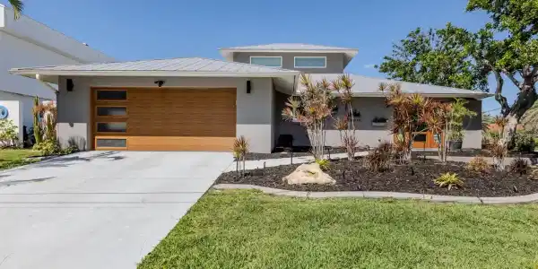 616 GARDENIA DRIVE