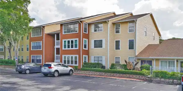 225 S TROPICAL TRAIL