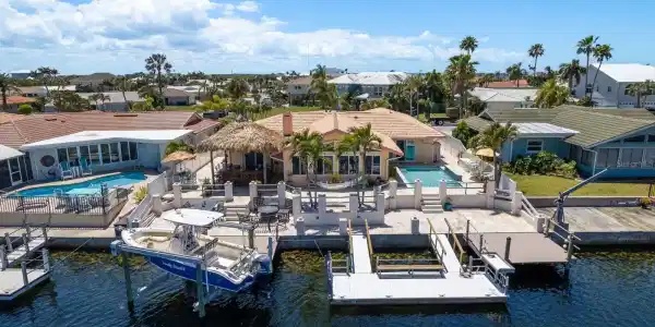 3235 SEAWAY DRIVE
