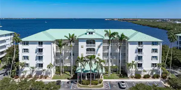 200 HARBOR WALK DRIVE