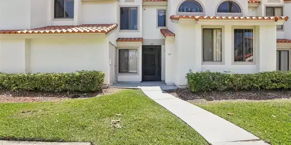 1063 COUNTRY CLUB DRIVE