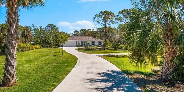 1785 BAYSHORE DRIVE