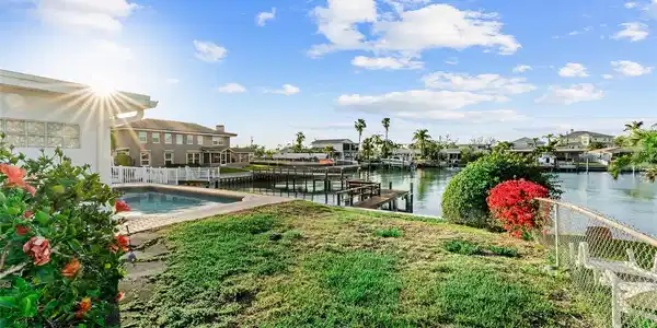 720 CAPRI BOULEVARD