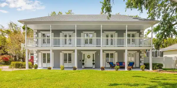 7352 HUNT CLUB LANE