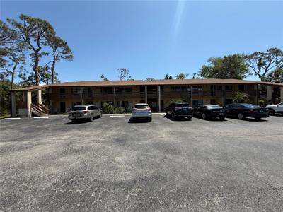 5 QUAILS RUN BOULEVARD