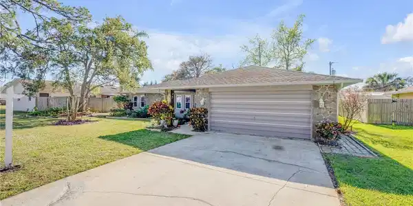 2828 PINE TREE DRIVE