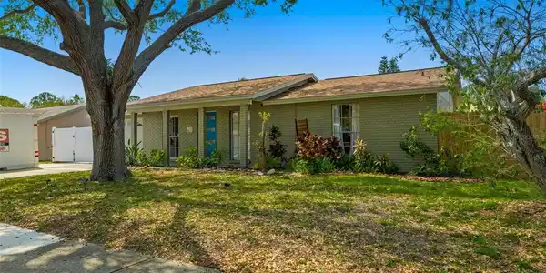 1012 GREENLEAF WAY