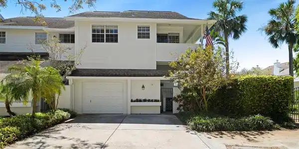 5203 BAYSHORE BOULEVARD