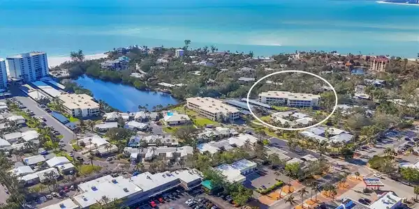 225 HOURGLASS WAY