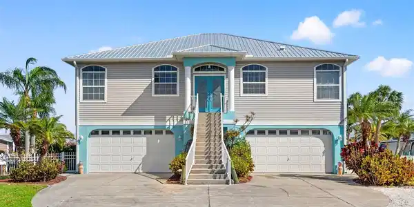 4207 CARLOS COURT