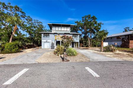 1851 SCENIC DRIVE