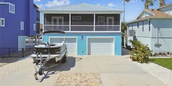 4039 CASA COURT
