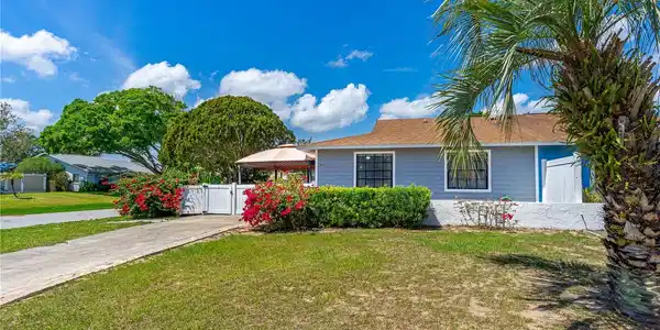 411 SEA GULL COURT