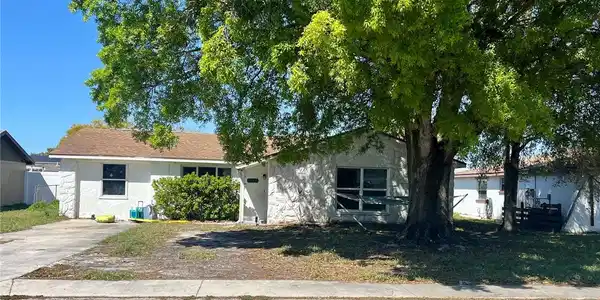 6115 WESTPORT DRIVE