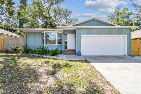 35 HARBOR OAKS CIRCLE