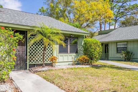5084 BARRINGTON CIRCLE