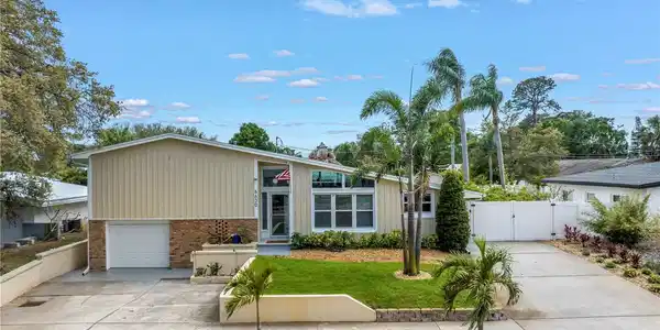 6630 GULFPORT BOULEVARD S