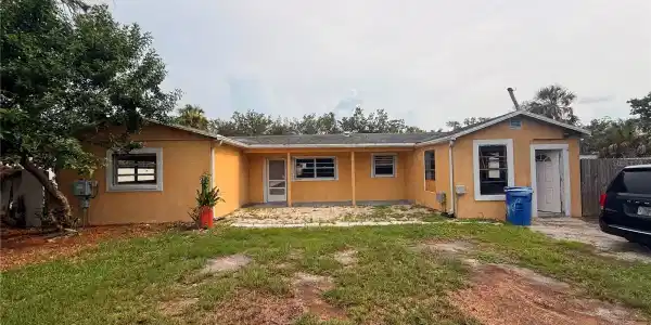 806 W SHELL POINT ROAD