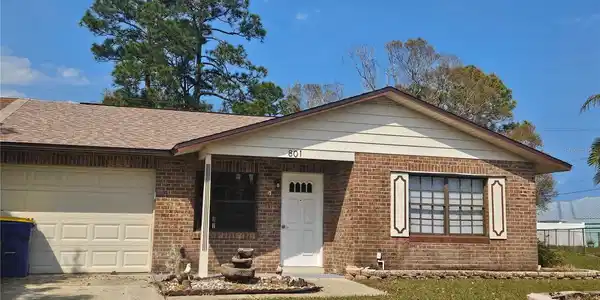 801 EGRET COURT