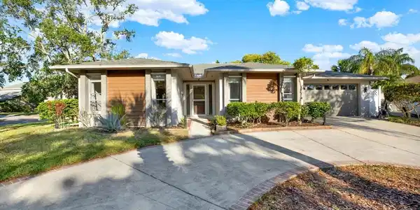 5321 JONES COURT