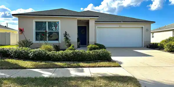5211 MOON SHELL DRIVE