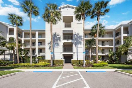 1020 TIDEWATER SHORES LOOP