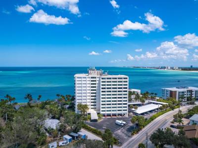 4822 OCEAN BOULEVARD