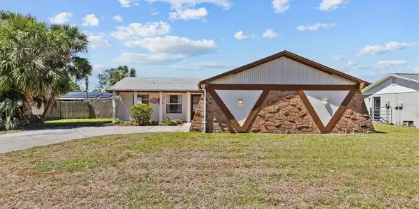 1010 STONEFENCE WAY