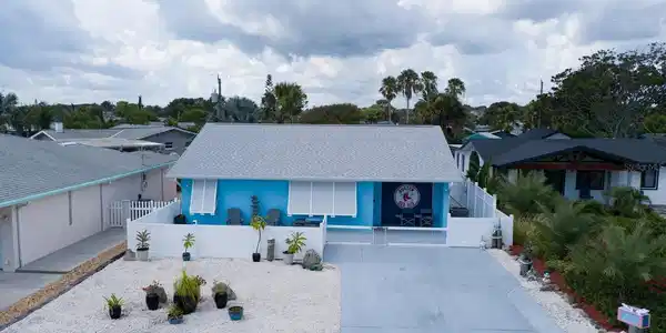28 RIVER DRIVE