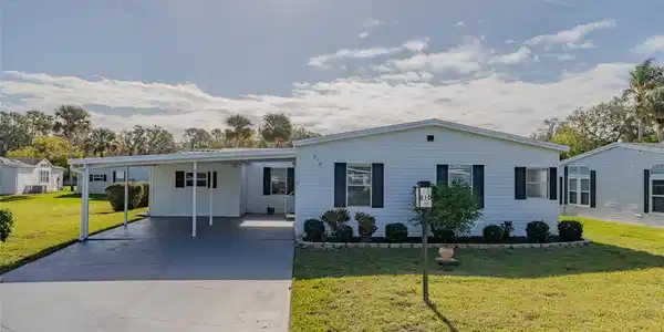 810 MASTHEAD LANE
