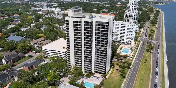 2413 BAYSHORE BOULEVARD