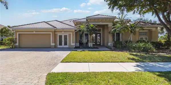 742 SHADOW BAY WAY