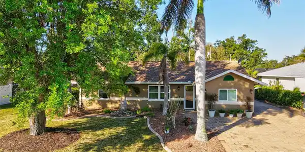 25295 ESTRADA CIRCLE