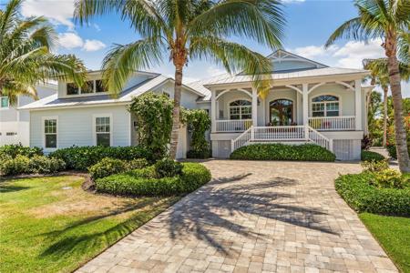 250 SEABREEZE COURT