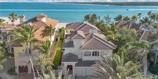 3066 SE ISLAND POINT LANE